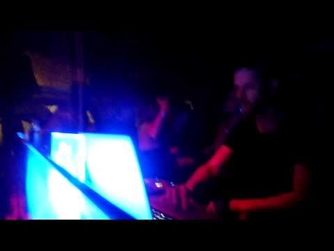 Guy Gerber @ Warung / 20 abr 2011 - Part 11 of 42