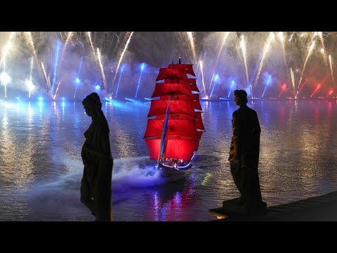 Abi-Feier in Sankt Petersburg: "Purpurrote Segel" krönen Weiße Nächte