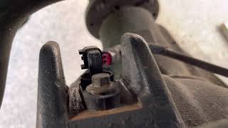 Rear Speed Sensor change on a 2006 Ford F-250 Super Duty 6.0 4x4 diesel