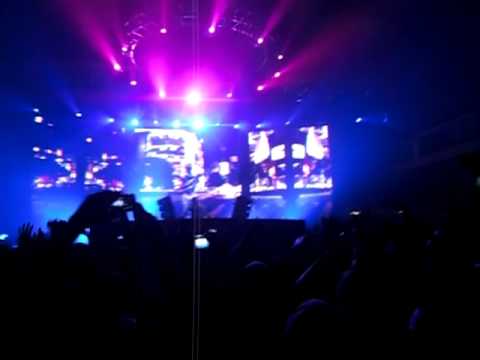 tiesto - I Will Be Here ft. Sneaky Sound System at The Shrine [GxM]