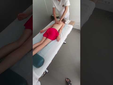 Масаж проти сколіозу у дітей, як робити масаж спини для дітей, техніки від масажиста санаторію.