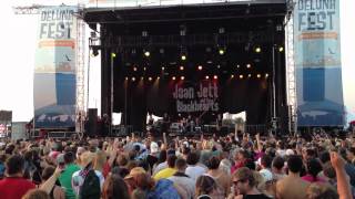 "Cherry Bomb" Joan Jett and the Blackhearts DeLuna Fest 2012