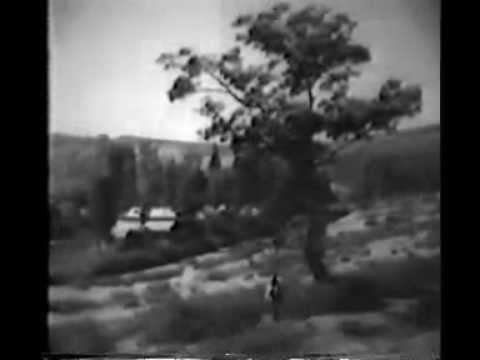 Poster aa chal ke tujhe lyrics – kishore kumar