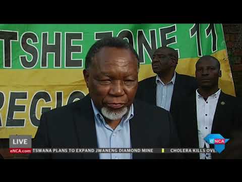 Former president Kgalema Motlanthe pays his tribute to Winnie Mandela