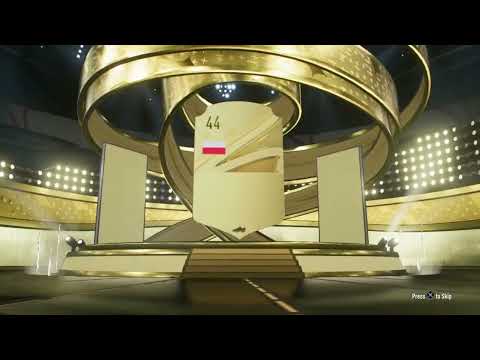 PACKING LEWANDOWSKI IN MY RIVAL REWARDS!!