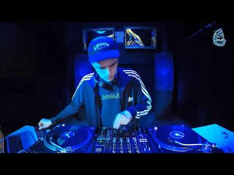 The Blue Oyster: DJ Zeten / 09.06 / 19 - 20