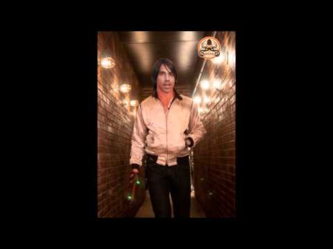 DJ Poulpi - Nightcalifornication (Red Hot Chili Peppers vs Kavinsky)