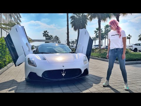 World's First Maserati With Butterfly Doors | MC20