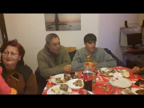 Kenge labe Per vitin e ri me djalin dhe nipin