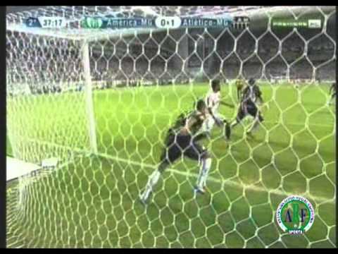 Bryan Lateral Esquerdo Adriano Spadoto.