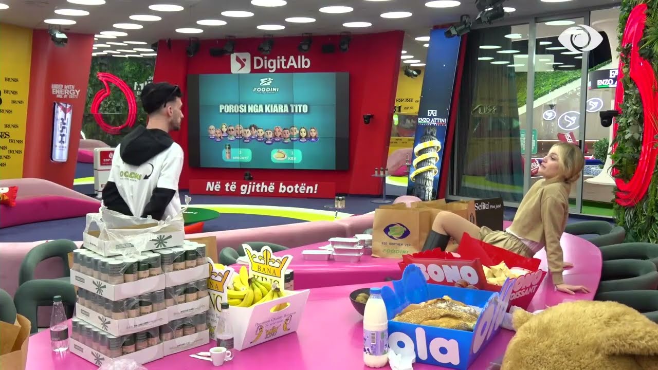 Porosia e radhës në shtëpi vjen nga Rozana Radi