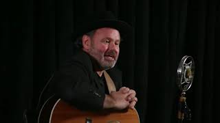 Martin Sexton live at Paste Studio on the Road: Boston