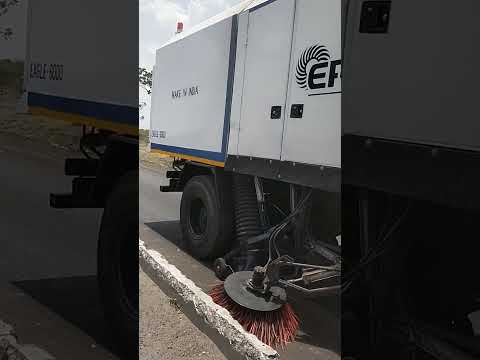 Mechanical broom sweeper machine