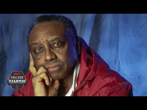 大學比賽日》表彰約翰-切尼 - ESPN大學籃球頻道 (College GameDay honors John Chaney | ESPN College Basketball)