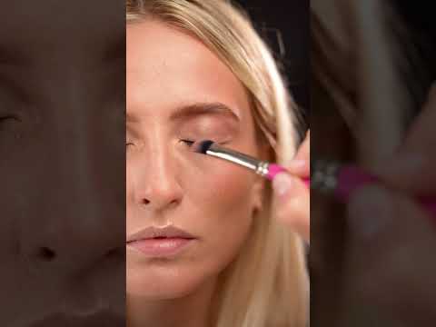 ZOLA x Valentina Lelyukh Рідкі тіні для повік Silky Matte Tint 08 Pink Opal