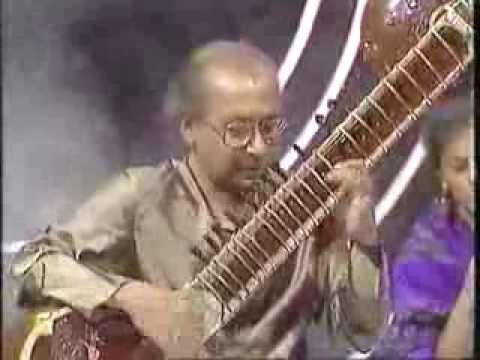 [Video] Raag Kirwani by Pandit Nikhil Banerjee with Pandit Anindo Chatterjee (Tabla) at Eastern Eye