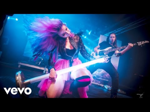 Alia Tempora - Alia Tempora - Bark on Me (Live Show)