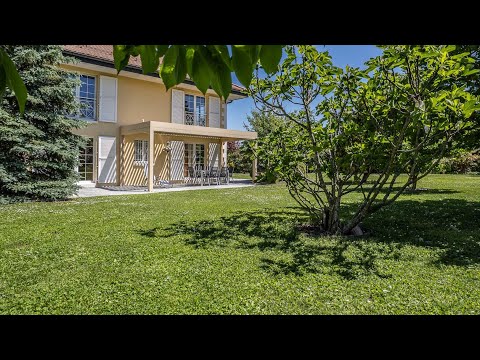 Commugny - detached villa in a green setting