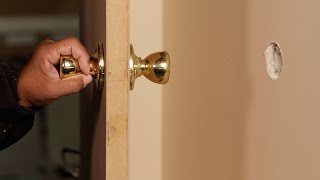How to Repair a Hole in the Wall From a Door Knob | Zillow