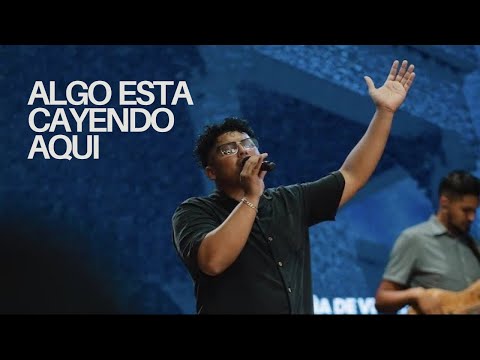 Algo Esta Cayendo Aqui Cover (Templo Betania - Servicio Bilingue Parte 3)