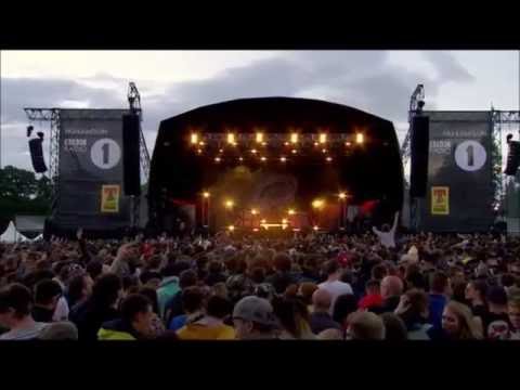 Catfish and the Bottlemen performing Fallout @ T in the Park 2016