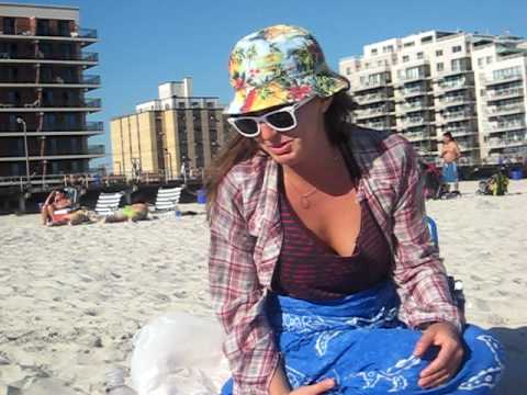 Edith Piaf goes Padam on Long Beach, New York