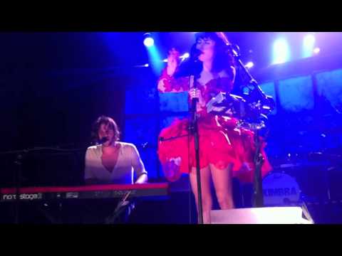Wandering Limbs - Kimbra featuring Sam Lawrence (Enmore Theatre, 17-5-12)