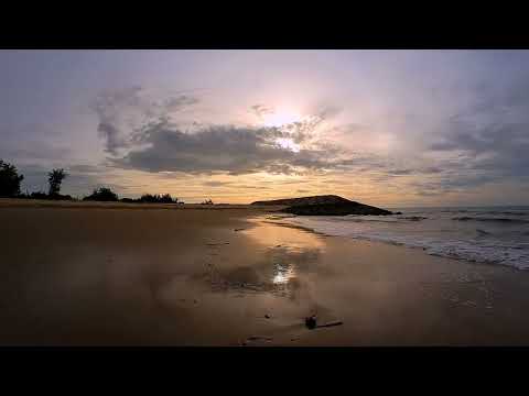 The Sunset Walk : Discover Tanjung Batu Beach, Muara, Brunei : With Insta360 Go2