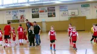 preview picture of video 'Hallenfußballturnier F-Junioren Bad Liebenwerda'