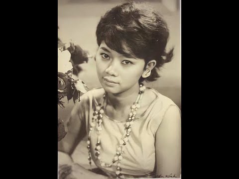 Thể hiện bởi Hoàng Oanh (trước 75)