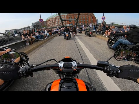 Mit 10.000 Harleys durch Hamburg! (Gänsehaut)