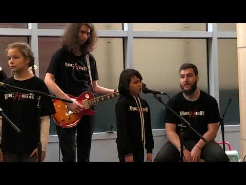 "Warriors of the world "-/ Manowar / RocHoir Kids (Beograd,Serbia) #RocHoir #manowar 15.11.'18.