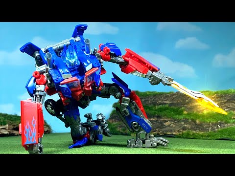 Optimus Prime vs. Galvatron stop-motion