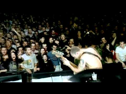 Red Hot Chili Peppers - Dani California - Live at La Cigale