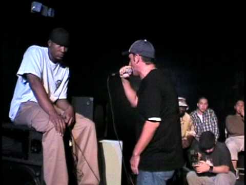 Muneshine vs The Saurus