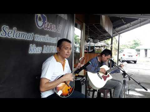 #manadostreetmusician                                            FOLK MUSIC