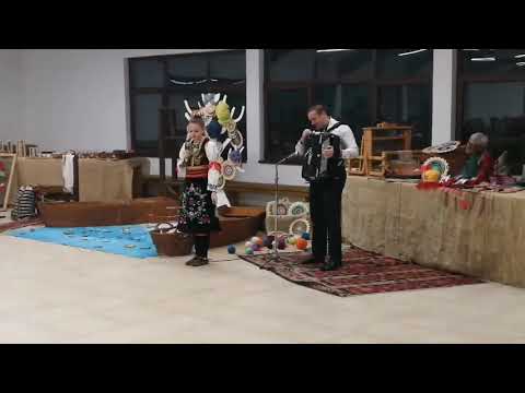 Pod gorom se setalo devojce - Barbara Ivic