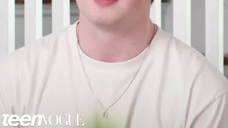 Download lagu Kit totally called it. #Heartstopper Season 2 definitely had our hearts beating fast 🍂 mp3