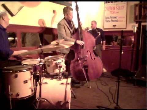 Martin Andersen w. Stephen Riley & Kaspar Vadsholt - Au Privave