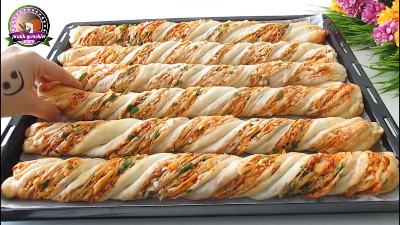 This is the MOST DELICIOUS I have ever eaten! CURVED PIZZA. 👍 Anyone can make this recipe at home.