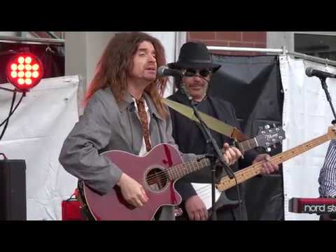 The Jethro Tull Experience - Aqualung