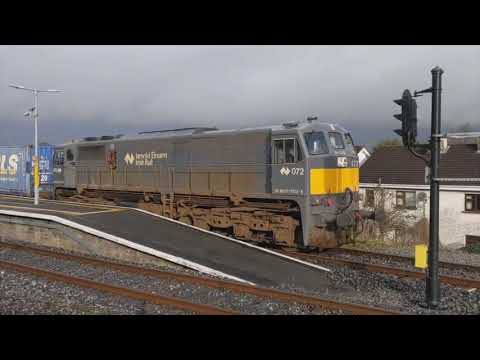 Irish Rail 071 Class no. 072 departing Athlone on the IWT Liner, 3 Feb 2022