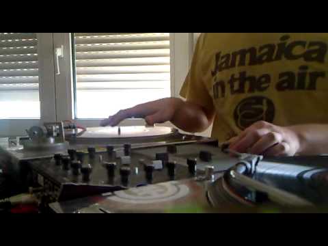 DJ moz remixx B.I.G