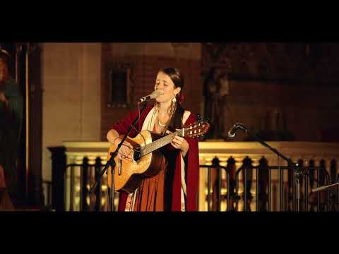 Ayla Schafer - "Vuela con el viento" - Live at the Grand Junction