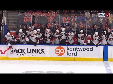 Coyotes and Oilers battle for win in the shootout