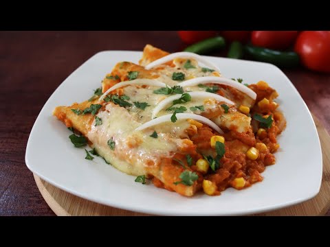 Enchiladas rojas con pollo y queso 😋🍗🍅 ¡Definitivamente ricas! 😉😁