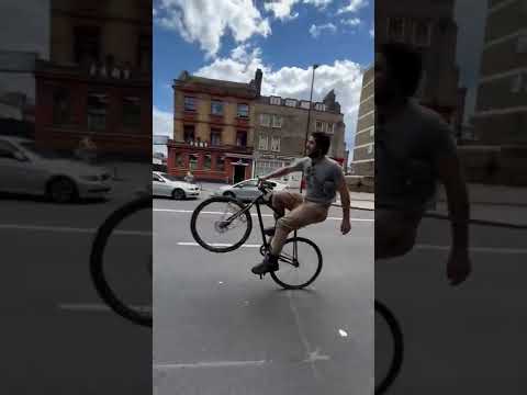 Mile End Road shenanigans