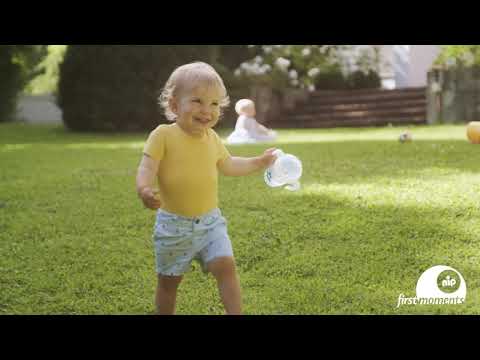 nip® first moments training bottle Day & Night - with luminous handles for the night