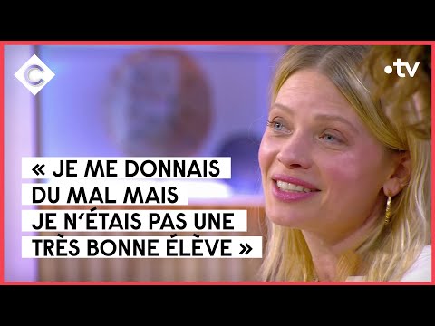 Mélanie Thierry, Véronique Olmi et Renaud Revel - C à vous - 21/02/2022