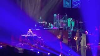 Barry Manilow - New York City Rhythm live at Bridgestone Arena, Nashville, TN 1/20/23